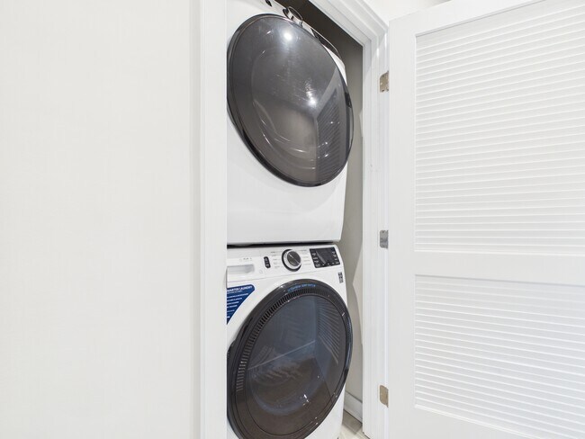 Building Photo - 3131 Coquina Ln