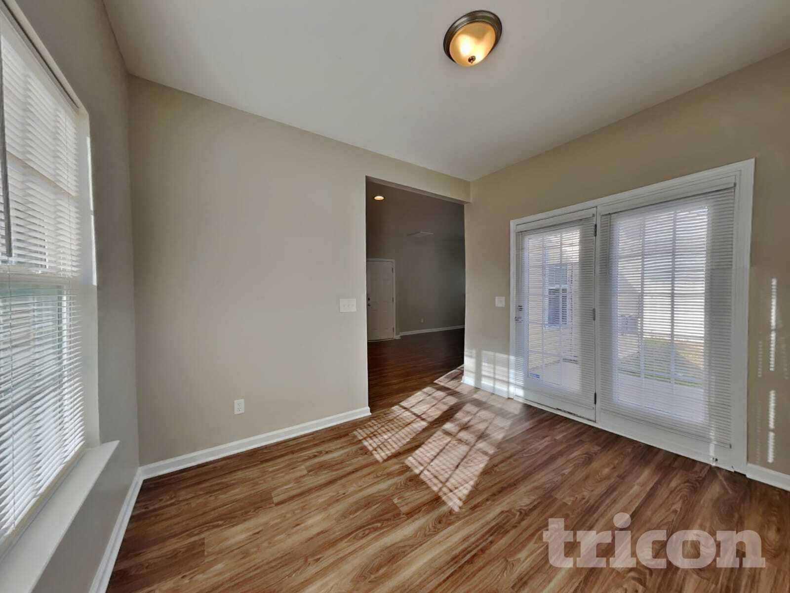 Building Photo - 4493 Paula Dr