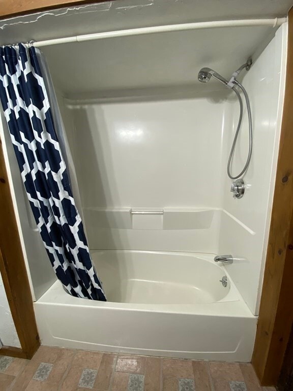 Building Photo - 117 Towtaid St