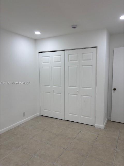 Building Photo - 10592 Royal Palm Blvd