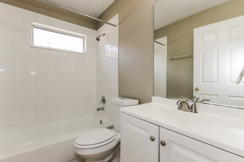 Building Photo - 3114 Summer House Dr