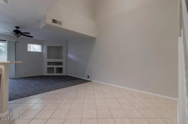 Building Photo - 705 W Queen Creek Rd