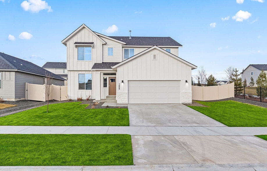 Building Photo - 1424 W Bass River Dr