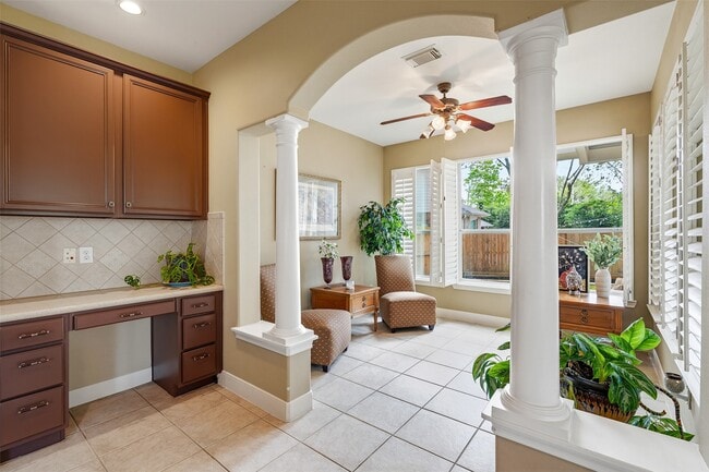 Building Photo - 3311 Charleston Ct