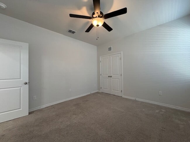 Building Photo - GORGEOUS NEWER HOME NEAR OSO BAY PRESERVE - MILITARY SPECIAL!