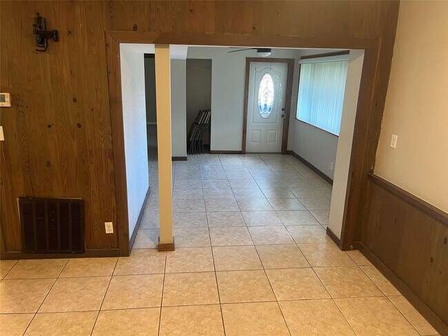 Building Photo - 101 Fronton Blvd