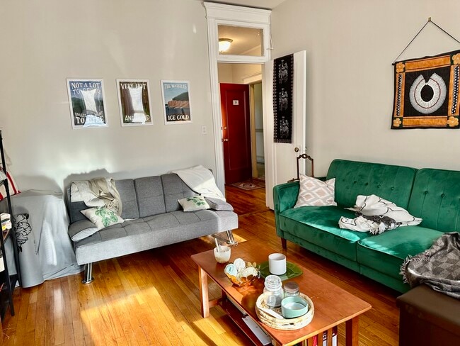 Building Photo - 2 Ayr Rd