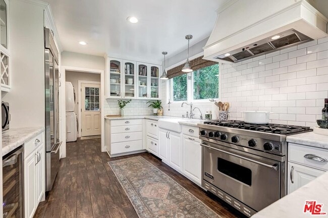 Building Photo - 5966 Graciosa Dr