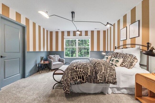 Building Photo - Modern 3-Bed, 2.5-Bath Townhome Now Offering $1000