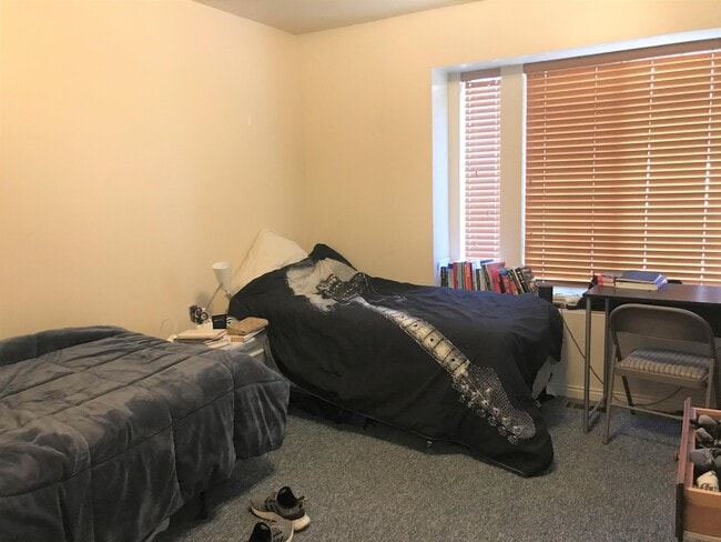 Building Photo - 565 N 300 E