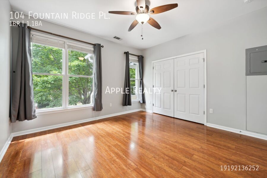 Building Photo - 104 Fountain Ridge Pl