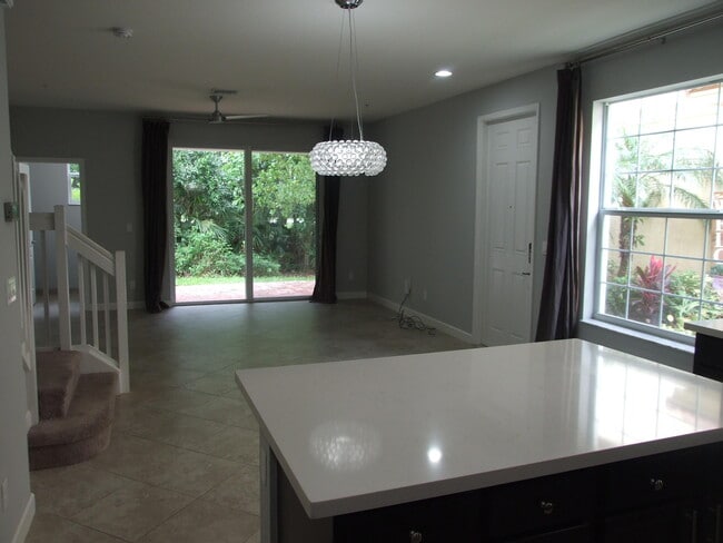 Building Photo - 9602 SW Purple Martin Way