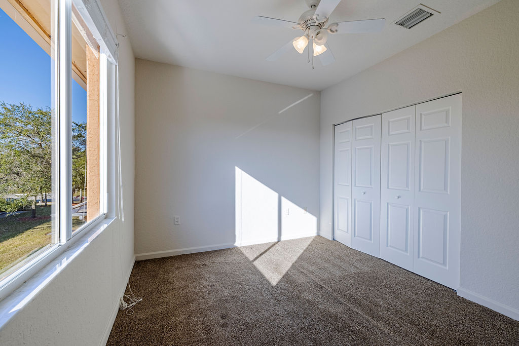 Building Photo - 805 Middleton Dr SW