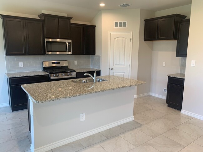 Building Photo - 7905 Schades Way