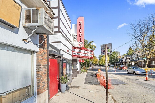 Building Photo - 263 Crestview Rd