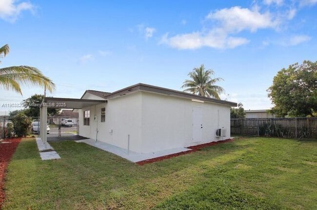 Building Photo - 7603 Kimberly Blvd