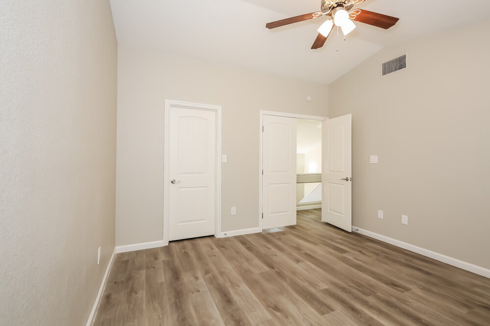 Building Photo - 1814 La Villa Dr