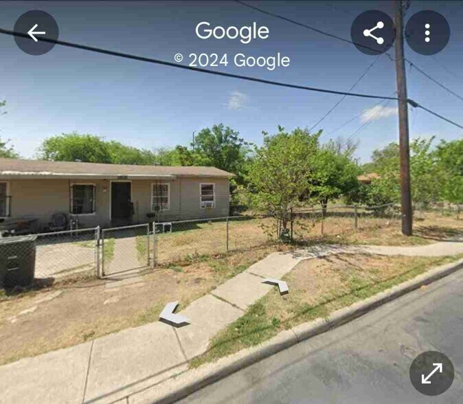 Primary Photo - 1818 Hays St