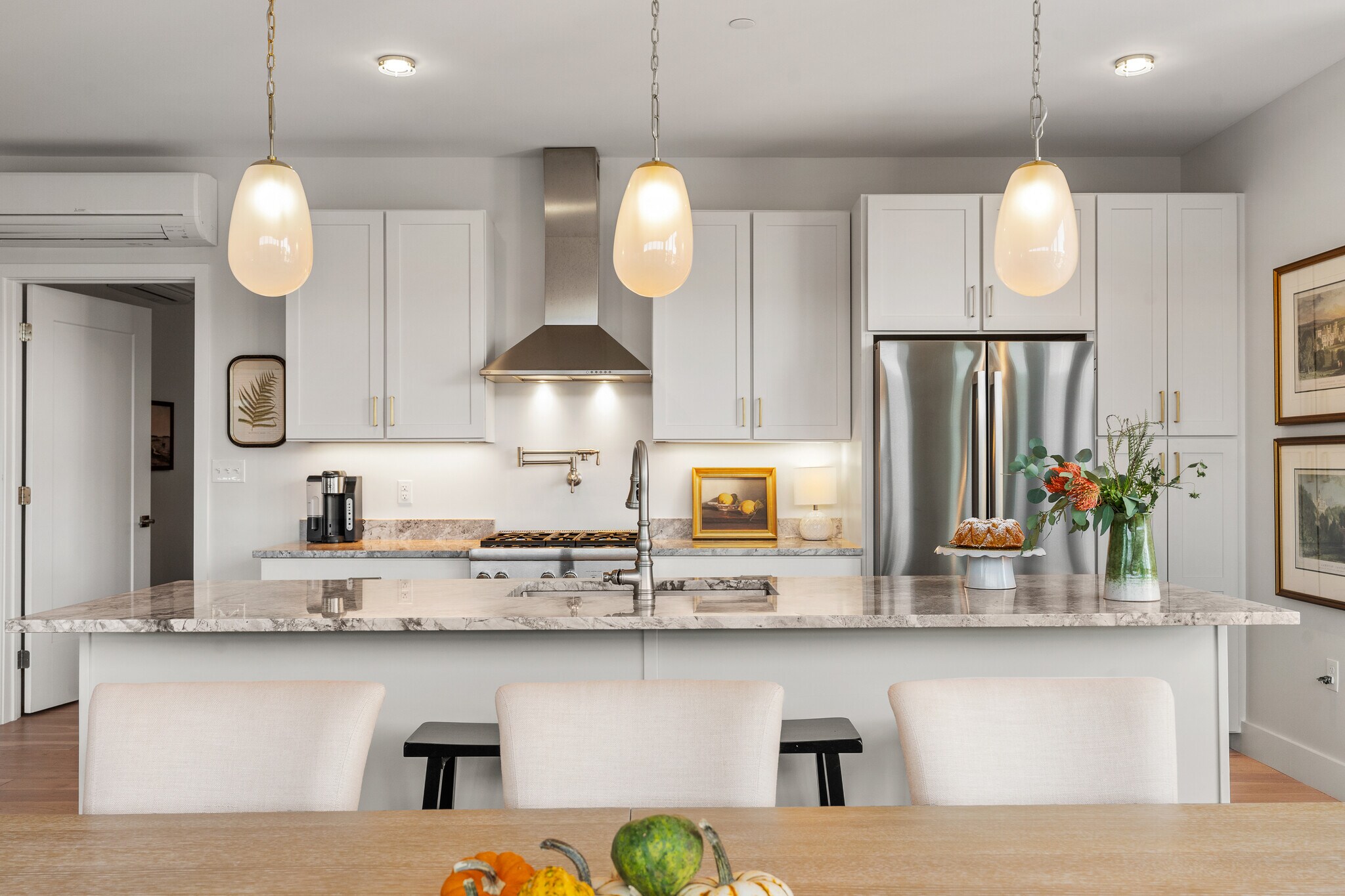 Building Photo - 383 Commercial St