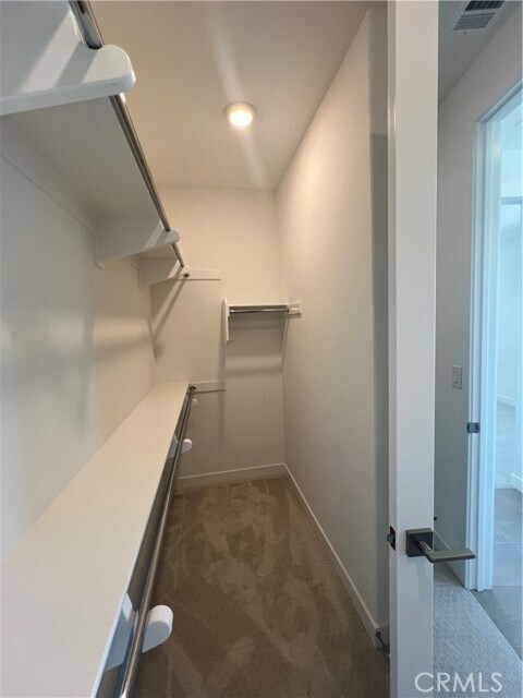 Building Photo - 36318 Warren Dr