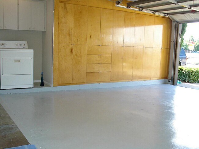 Building Photo - 4502 Medinah Pl