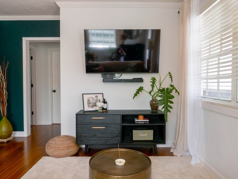 Living room area - 2945 SW 25th St