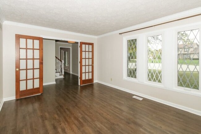 Building Photo - 4 Bedroom Carmel Home!
