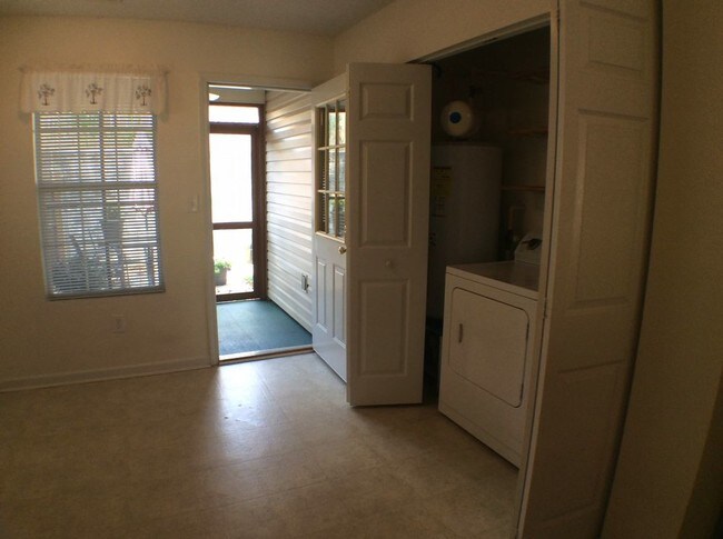 Building Photo - 122 Brushy Hollow Lane