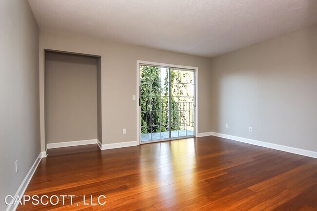 Building Photo - 2821 SE 50th Ave