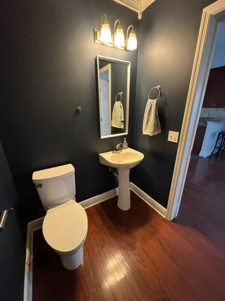 Building Photo - 2117 W Spruce St