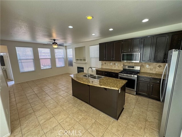 Building Photo - 42060 Veneto Dr
