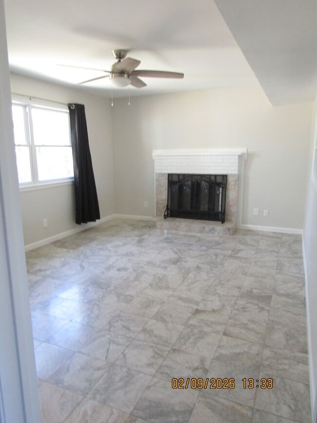 Building Photo - Lake Whitehurst