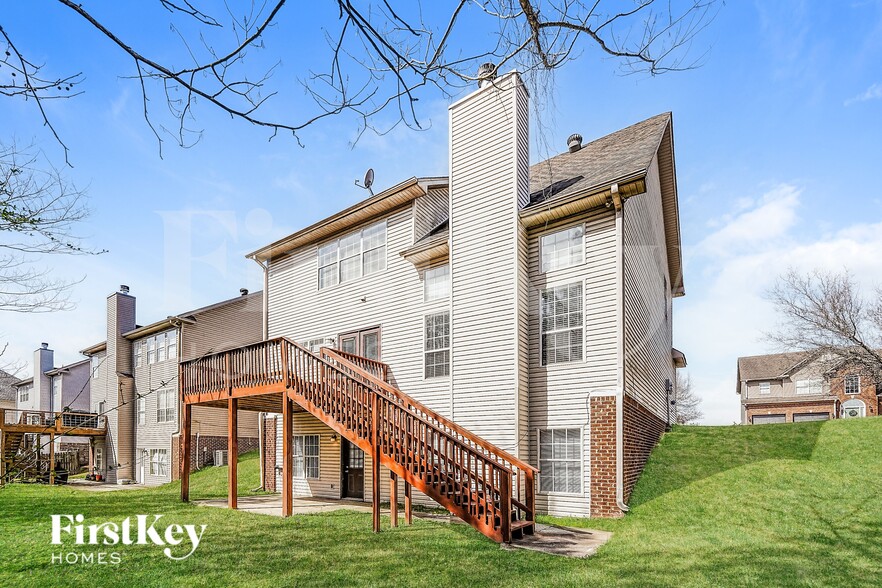 Building Photo - 535 Bentmoor Dr