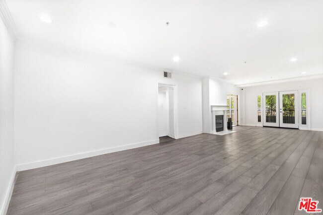 Building Photo - 8541 Alcott St