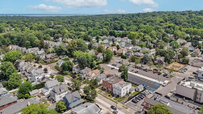 Building Photo - 13 Herbert Ave