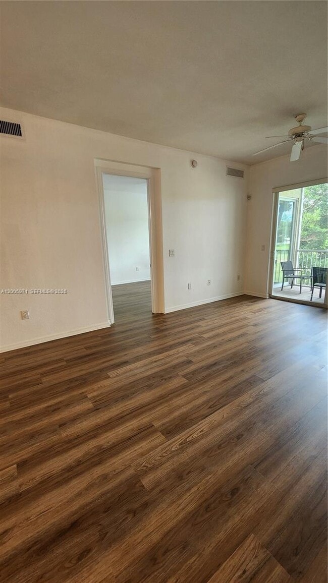 Building Photo - 3600 Oaks Clubhouse Dr