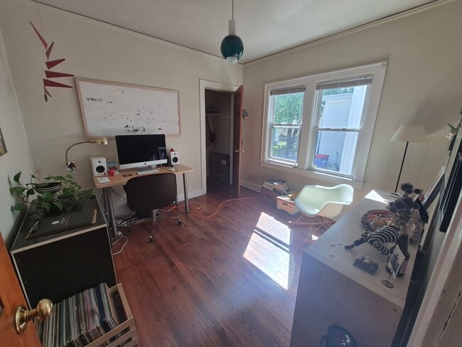 Building Photo - Cute 3 Bed House in a Great Location