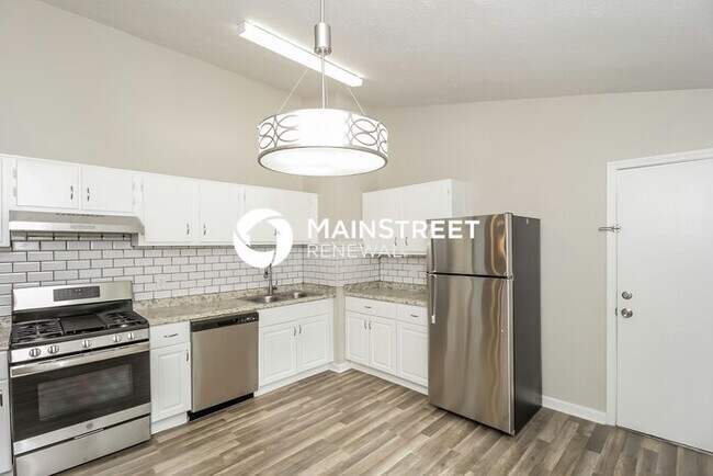 Building Photo - 3 Bedroom Pet-Friendly Home in Kennesaw, GA with Main Street Renewal