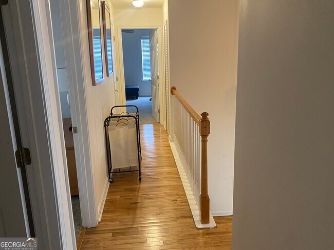 Building Photo - 541 Cascade Hills Ct SW