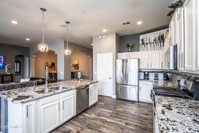 Building Photo - 10412 E Acoma Dr