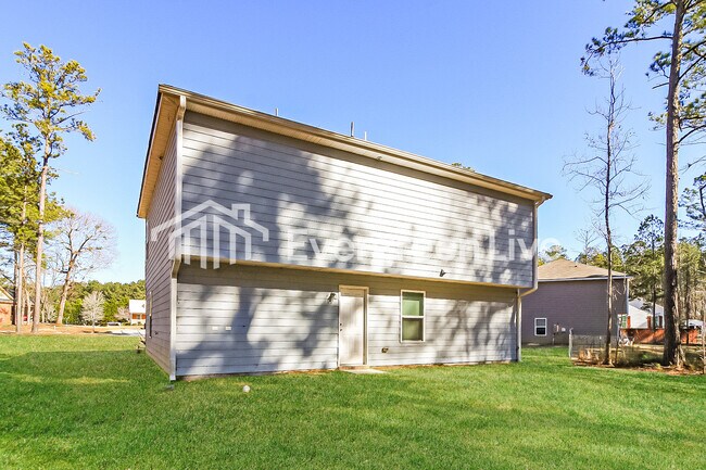 Building Photo - 108 Loblolly Ln