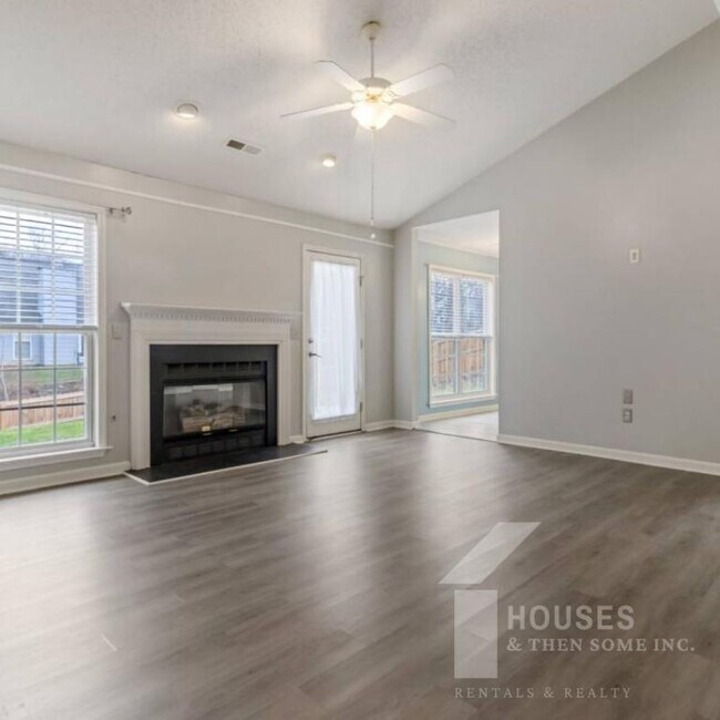 Building Photo - 110 Stonington Way