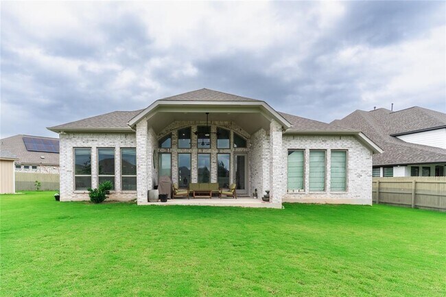 Building Photo - 119 Fortuna Ct