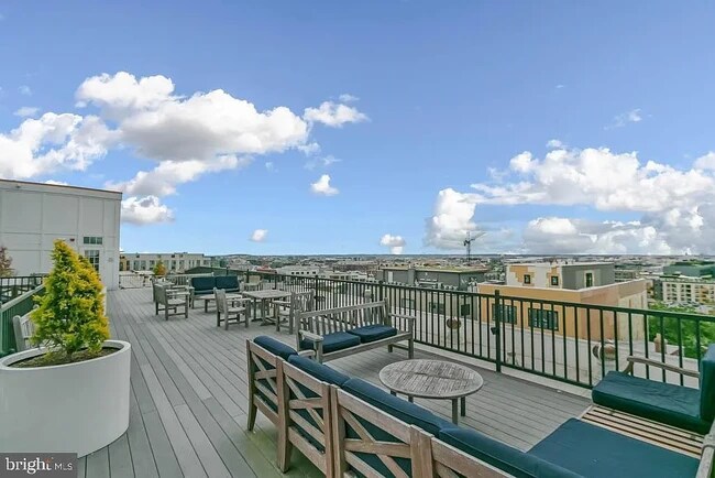 Building Photo - 1451 Belmont St NW