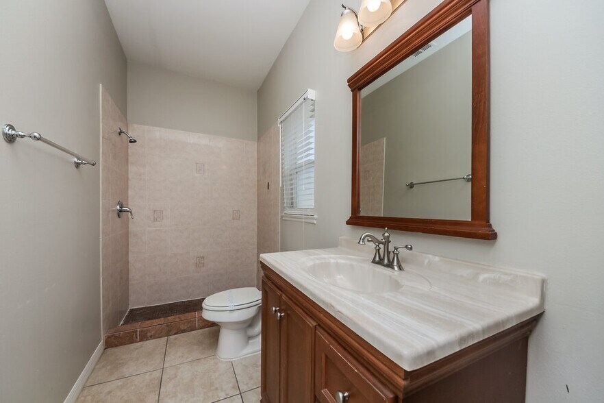 Building Photo - 1160 Timberbend Cir
