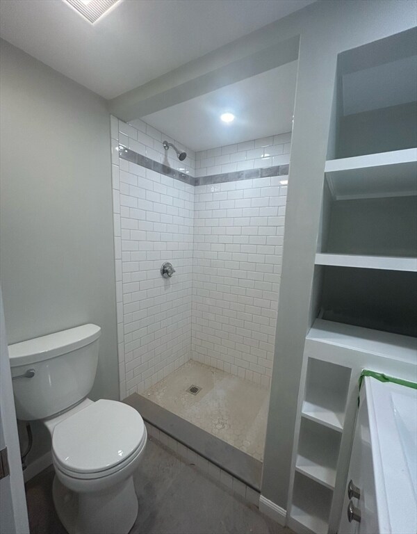 Building Photo - 857 Beacon St