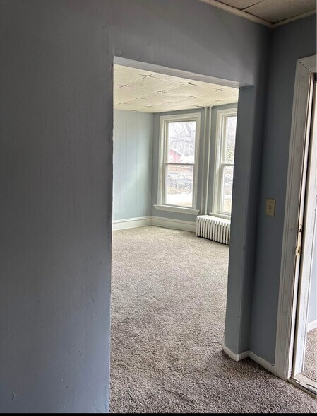 Building Photo - 3343 N 6th St