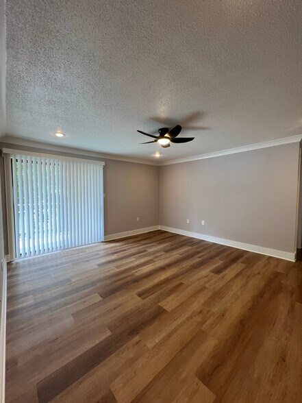 Building Photo - 4906 Sardis Rd