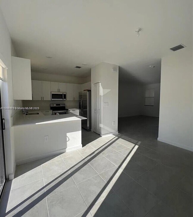 Building Photo - 24700 SW 119th Pl