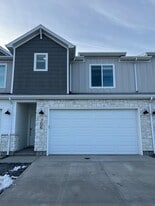 Building Photo - 706 W 575 N